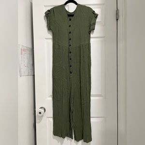Green short jumpsuit size M/L